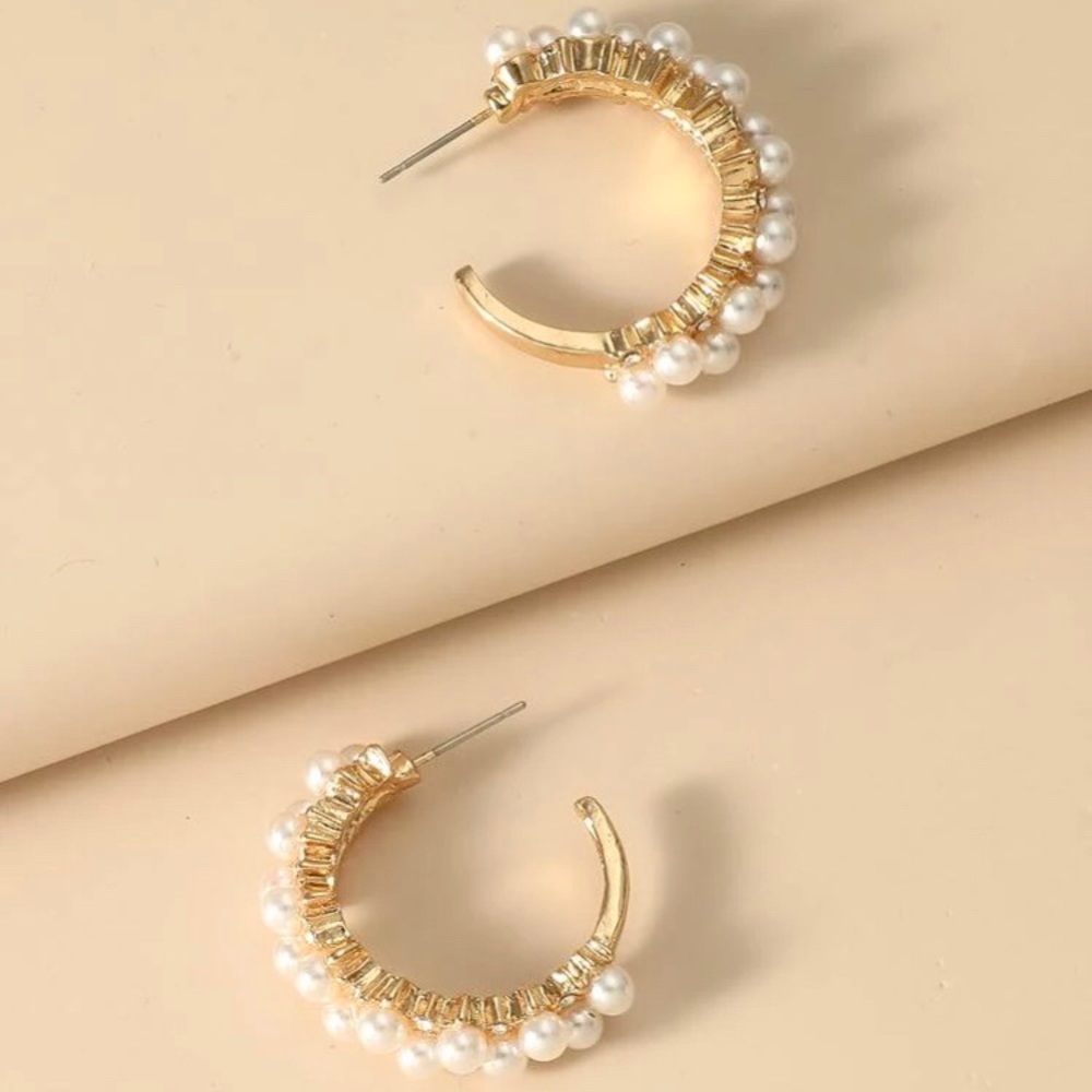 Small Rhinestone Pearl Hoop - Picture 3 of 5